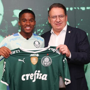 Namorado de Gabriely Miranda, Endrick pediu aos companheiros de Palmeiras a conquista da Libertadores: 'Para que eu possa vir buscar minha medalha'