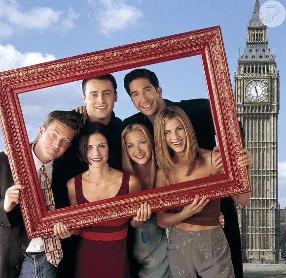 "Friends" estreou há mais de 30 anos, e os fãs não conseguem acreditar que já se passaram décadas desde que a antiga comédia da NBC se tornou um sucesso estrondoso