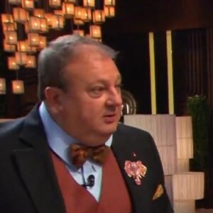 Mesmo 'blefando' em 'leilão' do 'MasterChef Brasi 2024', Juan garantiu uma vaga no mezanino