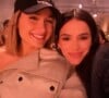 Bruna Marquezine e Sasha Meneghel foram ao show da Taylor Swift em Los Angeles