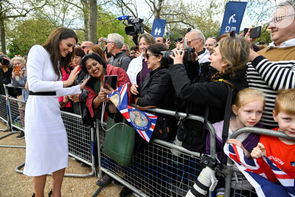 Vestido de Kate Middleton rendeu uma polêmica com Rose Hanbury, mulher apontada há cerca de 5 anos como amante de Príncipe William