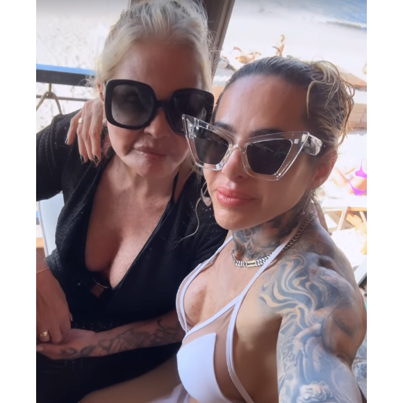 Parada atual de Cacá Werneck e Monique Evans é em Ibiza, destino paradisíaco na Espanha