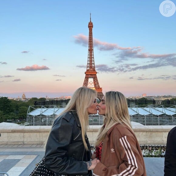 Monique Evans e Cacá Werneck estão comemorando sua lua de mel em uma viagem pela Europa