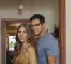 Buba (Gabriela Medeiros) aceita o pedido de casamento de Augusto (Renan Monteiro) na novela Renascer.
