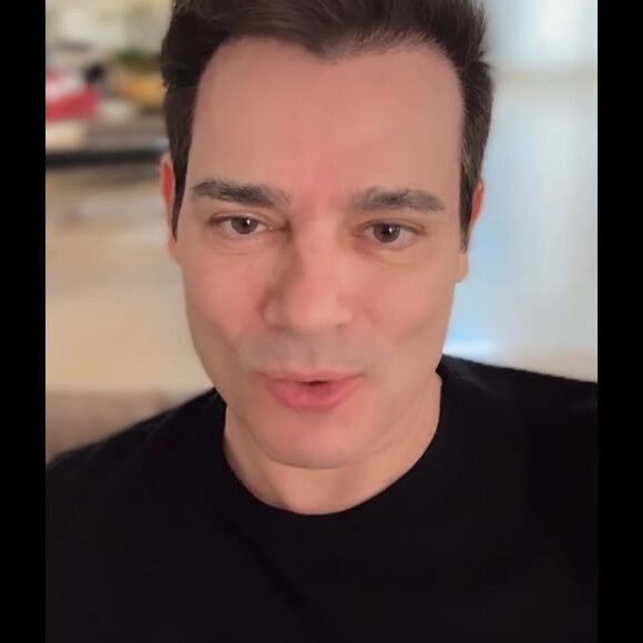 Celso Portiolli se defendeu de críticas e lembrou que agora terá 7h aos domingos, tempo só ocupado antes por Silvio Santos
