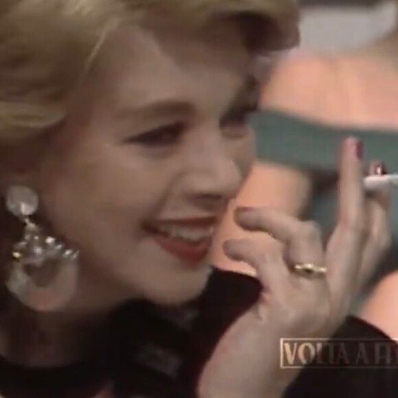 Juradas podiam fumar durante o programa de Gugu do SBT nos anos 80