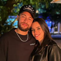 Tudo em paz! Neymar e Bruna Biancardi curtem festa em clima de romance após nascimento da terceira filha do jogador