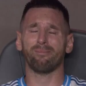 Final da Copa América: após lesão e choro de Messi, Antonela Rocuzzo surge com o marido e ganha apelo da web. 'Por favor...'