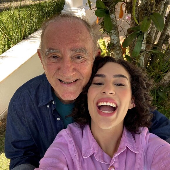 Lívian Aragão é filha do icônico Renato Aragão, eternizado na TV brasileira e cinemas como Didi