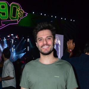 Hugo Bonemer foi um dos famosos ao curtir o Festival 90's