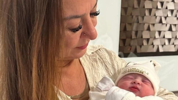 'Internet é um câncer': aparência de Helena, 3ª filha de Neymar, vira alvo em fotos com avó Nadine e internautas defendem a bebê