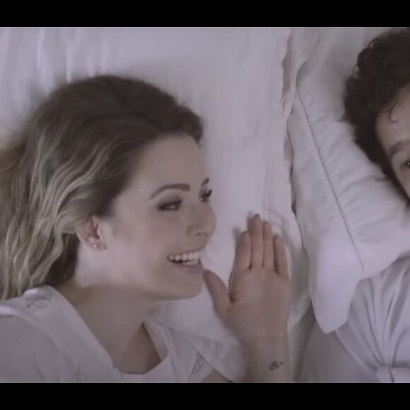 Sandy e José Trassi fizeram um casal no clipe da cantora