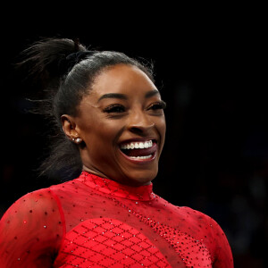 Por fim, Simone Biles tem tatuada a palavra 'XO' (beijos) em seu lábio inferior, sendo impossível vê-la