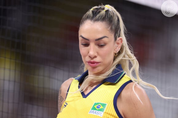 Thaísa Daher: outro procedimento confirmado pela própria jogadora de vôlei foi uma harmonização facial.