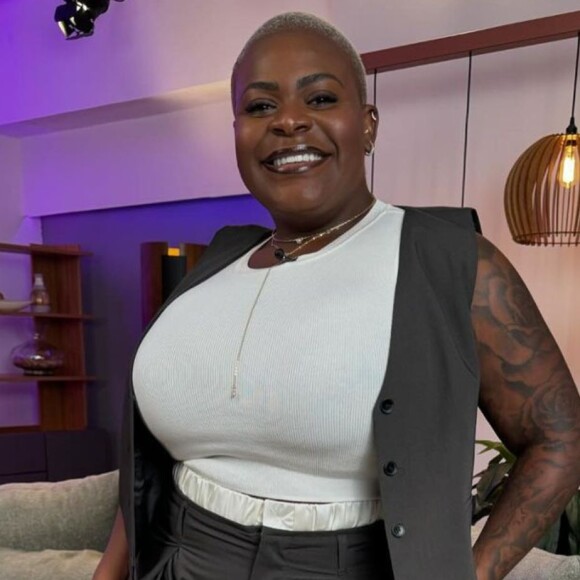 Jojo Todynho mostra seios menores após redução das mamas com mastopexia; veja como ela está!