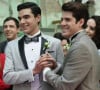 Na novela 'Contigo Sim', o casal Eddie (Emilio Palacios) e Oscar (Nacho Ortiz) procuram legalizar a união gay e adotar Estrelinha no final da trama