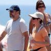 Sandra Annenberg e Ernesto Paglia estiveram na praia do Leblon, Zona Sul do Rio de Janeiro