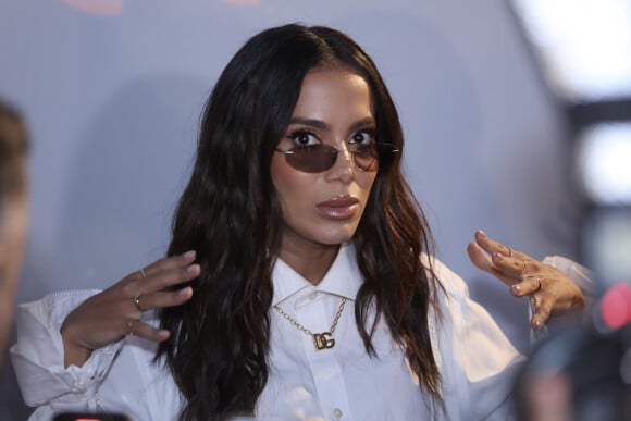 Anitta: 'Em trio [relacionamento a três], a comunicação é sempre demais. No sexo, a conexão de duas (pessoas) é melhor. Sexo é algo divertido, mas fazer amor, quando tem uma conexão com alguém, é algo muito distinto, e não há uma orgia com 50 pessoas que se compare'