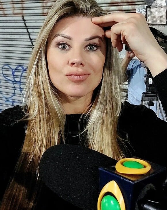 Sandra Redivo, repórter da Band, quebrou o silêncio após ser apontada como amante de Felipe Rodriguez, ex-noivo de Simony