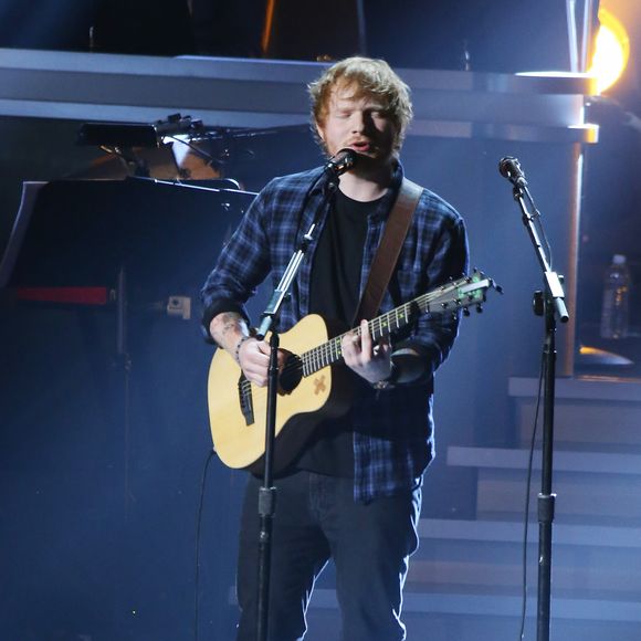 Ed Sheeran viveu uma confusão, no mínimo, curiosa com Lady Gaga. A situação repercutiu em 2015, após a 57ª edição do Grammy