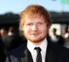 Ed Sheeran não fez a publicação e o print era fake. A montagem enganou muitos internautas e até mesmo portais de notícia, que reportaram a informação como se fosse verdadeira