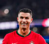 Cristiano Ronaldo também oferece uma série de benefícios para seus funcionários, como vale-alimentação e desconto nos hotéis da rede