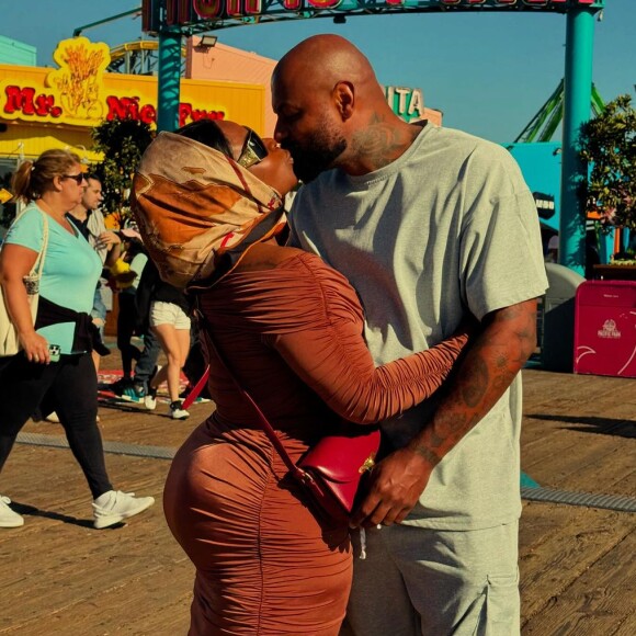 Jojo Todynho é pedida em namoro durante viagem aos Estados Unidos