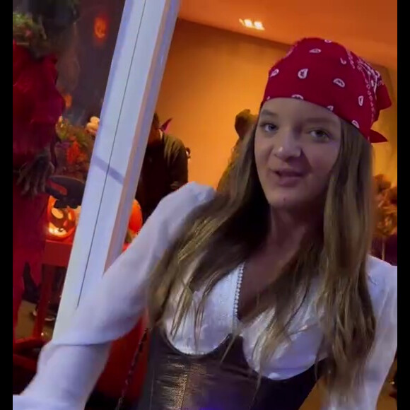 Rafaella Justus foi uma das convidadas da festa de Halloween