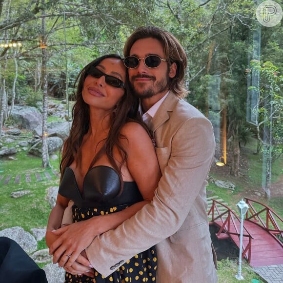 Sabrina Sato e Nicolas Prattes engataram um romance no final do ano passado e noivaram em setembro