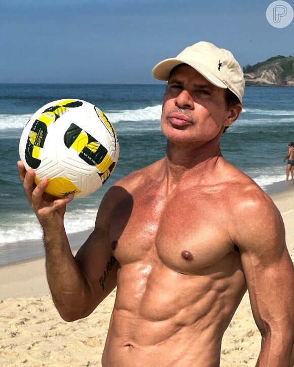 Túlio Maravilha foi um dos maiores ícones do futebol brasileiro e eternizou seu nome na camisa 7 do Botafogo