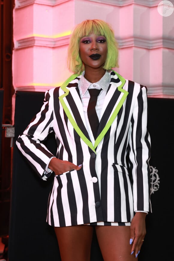 Halloween do Copa: Camilla de Lucas se inspirou no clássico 'Beetlejuice' para sua fantasia