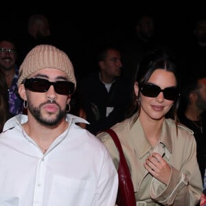 Porém, desde 2023, Kendall Jenner namora o cantor Bad Bunny. Eles chegaram a se separar, mas logo reconciliaram