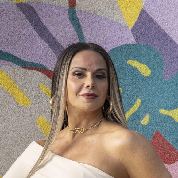 Viviane Araujo brilha no elenco da atual novela das 19h, 'Volta por Cima'