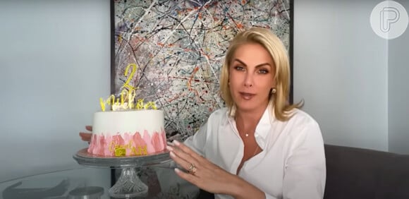 Para comemorar os 2 milhões de inscritos em seu canal no Youtube, Ana Hickmann publicou um vídeo em comemoração e respondeu à algumas perguntas.