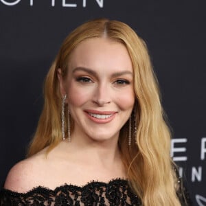 Bem mais jovem e muito mais linda, Lindsay Lohan foi o tema de um vídeo do médico especialista Dr. Jonny Betteridge no Instagram