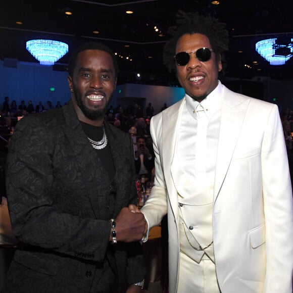 P. Diddy e Jay-Z teriam estuprado a menina em momentos diferentes, mas um assistiu ao ato sexual do outro