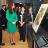 Kate Middleton usa vestido Mulberry verde esmeralda
