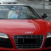 Roberto Carlos tem carro de R$ 1 milhão. Confira os 'mimos' de luxo dos famosos!