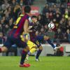 Neymar foi muito perseguido em campo no jogo do Barcelona contra o Villarreal
