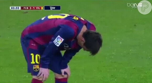 Lionel Messi passou mal no jogo do Barcelona e vomitou mais uma vez