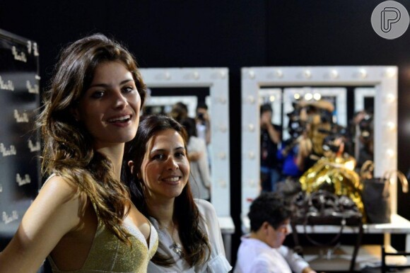 Isabeli Fontana esteve no Fashion Rio, nesta terça-feira, 16 de abril de 2013