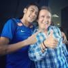 Neymar publica foto ao lado de Carlos Villagrán, em 16 de abril de 2013