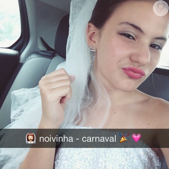 Giovanna Rispoli: uma linda noivinha rumo ao Carnaval do Rio