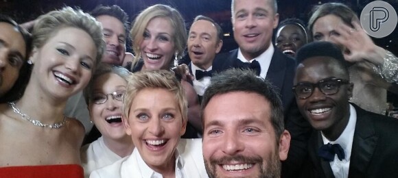 Como não lembrar da selfie de Ellen DeGeneres no ano passado? Cercada por estrelas de Hollywood na cerimônia do Oscar 2014, a apresentadora postou a imagem no seu Twitter e, rapidamente, a foto foi compartilhada por milhares de internautas em menos de uma hora
