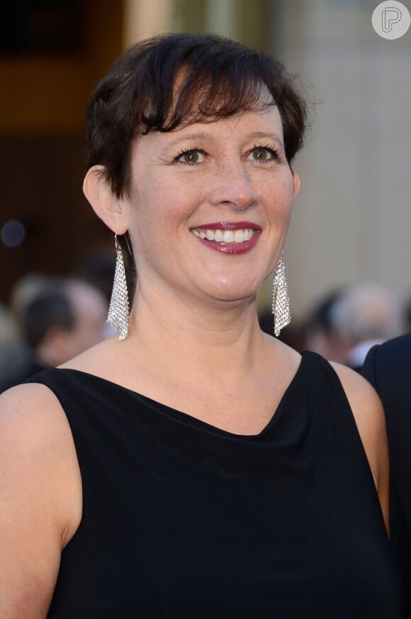Kristina Reed foi expulsa da cerimômia do Oscar em 2013. Empolgada com o prêmio de Melhor curta-metragem de Animação por 'Paperman', ela jogou aviões na plateia, assim como a personagem do filme. O público não gostou da brincadeira e os seguranças a retiraram por um tempo do local