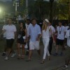 Ronaldo caminha com a namorada no Jockey Clube Brasileiro para assistir final de competição de tênis do 'Rio Open 2015'.