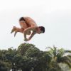 Thiago Martins perdeu 14 quilos para dar vida a Diogo, um atleta de saltos ornamentais na próxima novela das nove da TV Globo, 'Babilônia'