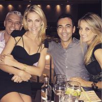 Ana Hickmann comemora aniversário em jantar com Ticiane Pinheiro e Cesar Tralli