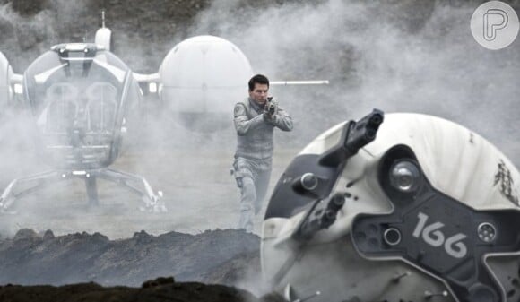Tom Cruise é Jack em 'Oblivion'