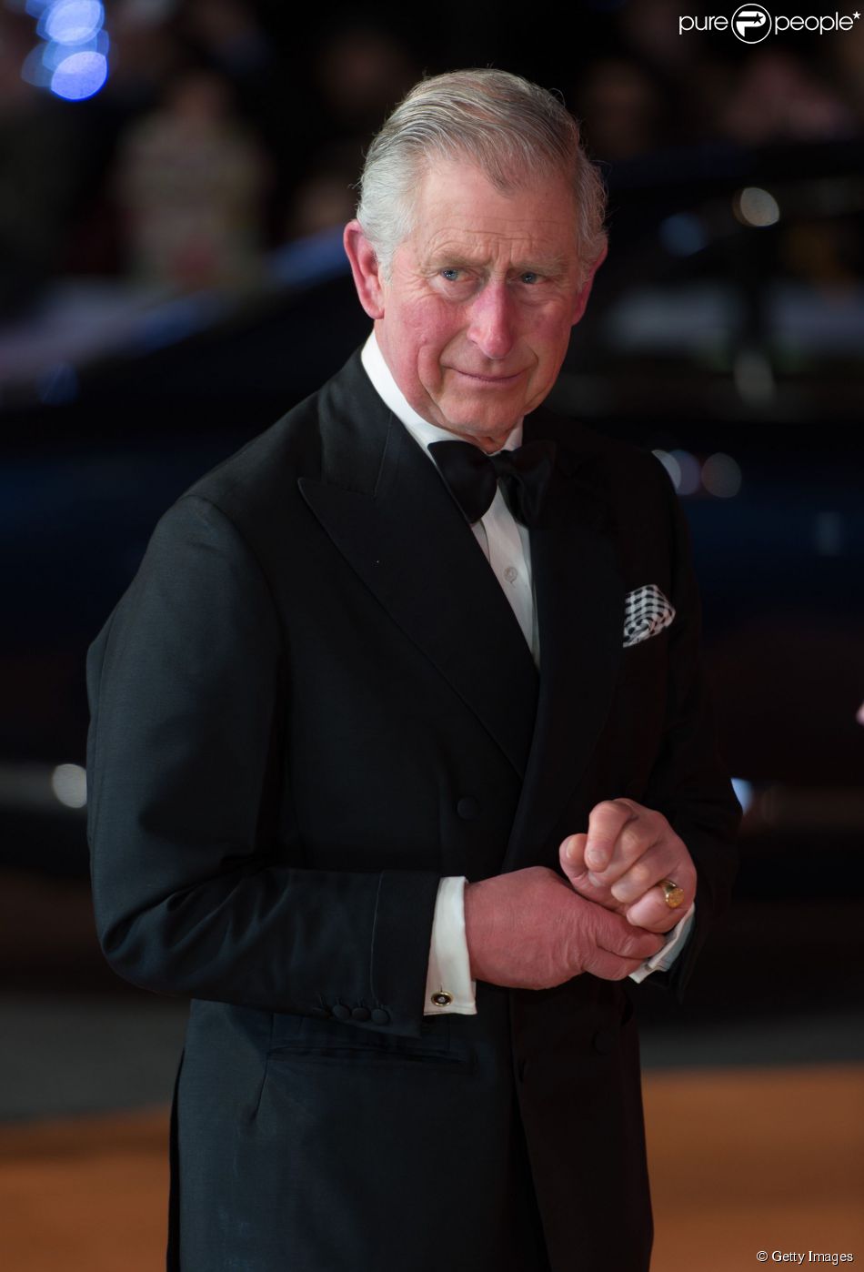 Príncipe Charles reclama que não consegue ver o neto ...